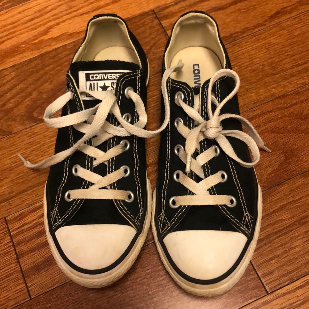 Converse all stars size 2 Youth.